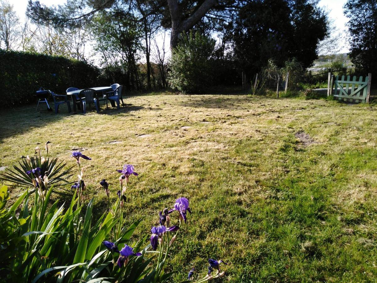 Gite Du Petit Gue Frossay Exterior photo