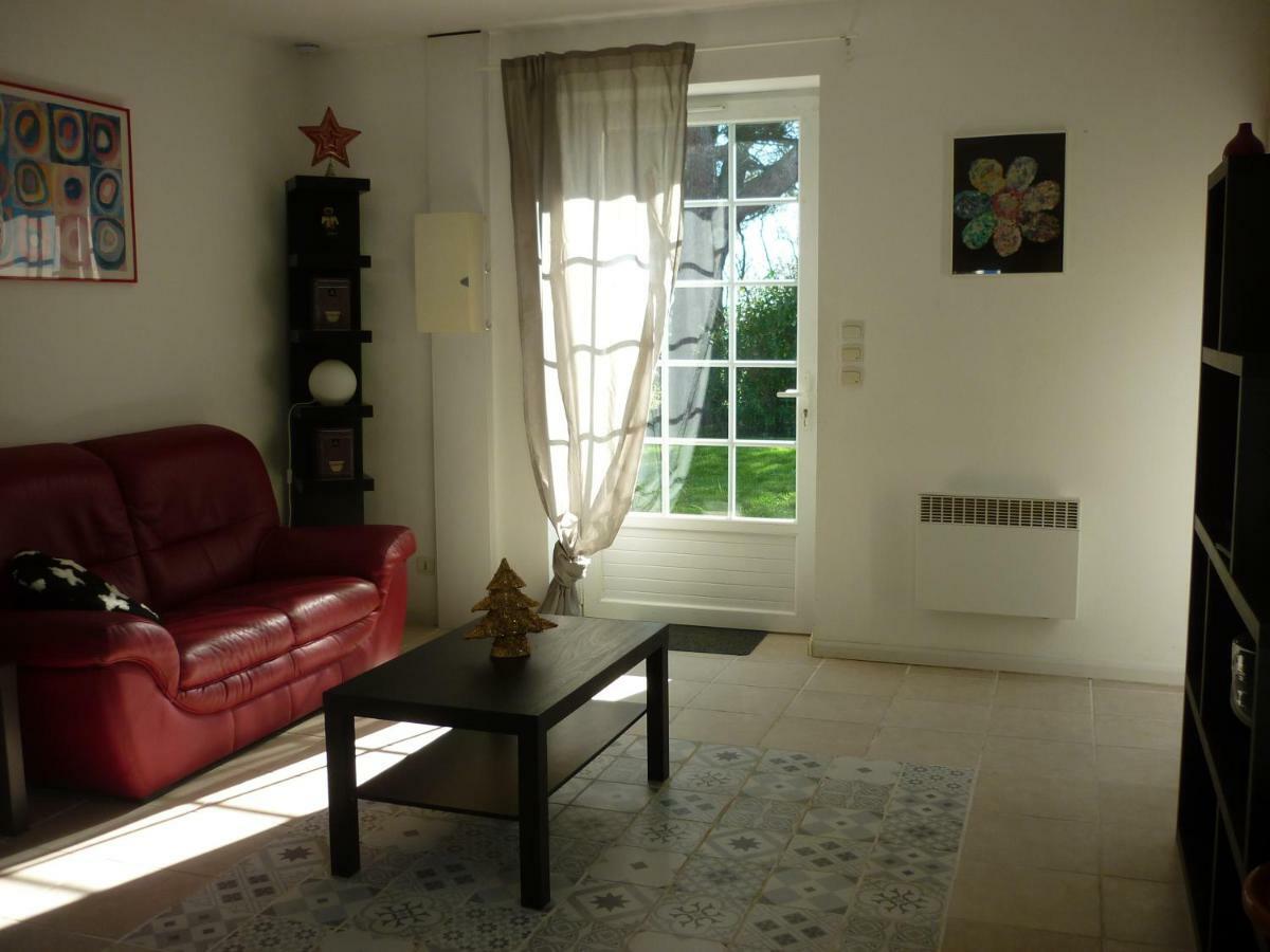 Gite Du Petit Gue Frossay Exterior photo